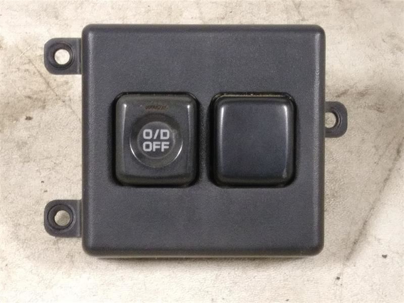 1996 DODGE RAM2500 OVERDRIVE SWITCH IN BEZEL. PART NUMBER 56007395