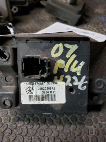 2007 DODGE RAM1500 4WD DASH SWITCH. PART NUMBER 56049674AE