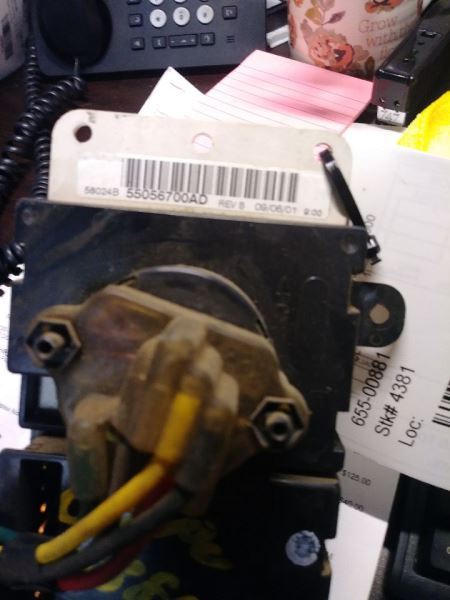 2002 DOGE RAM2500 AC TEMP CONTROLS. PART NUMBER 55056700AD