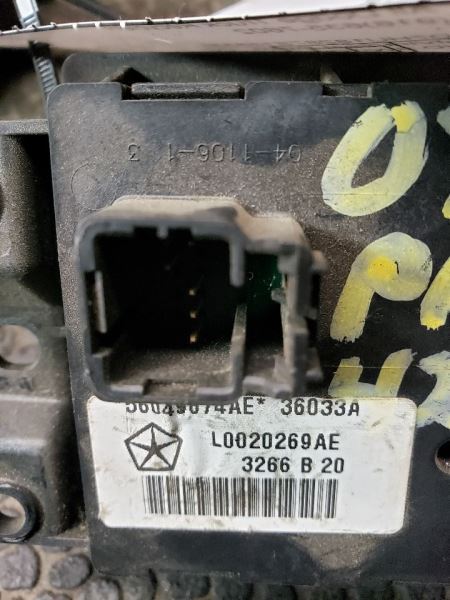 2007 DODGE RAM1500 4WD DASH SWITCH. PART NUMBER 56049674AE