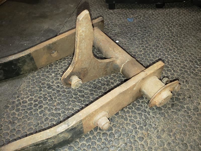 1977 DODGE D200 BRAKE & CLUTCH PEDAL