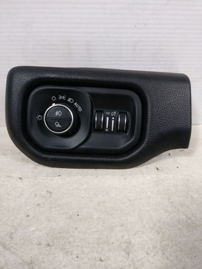 2019 DODGE RAM1500 (NEW BODY STYLE) HEADLAMP SWITCH. PART NUMBER 68156061AC