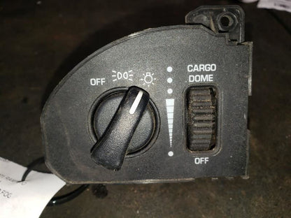 2001 DODGE RAM1500 HEADLAMP SWITCH (NON FOG LIGHT). PART NUMBER 56021673AD