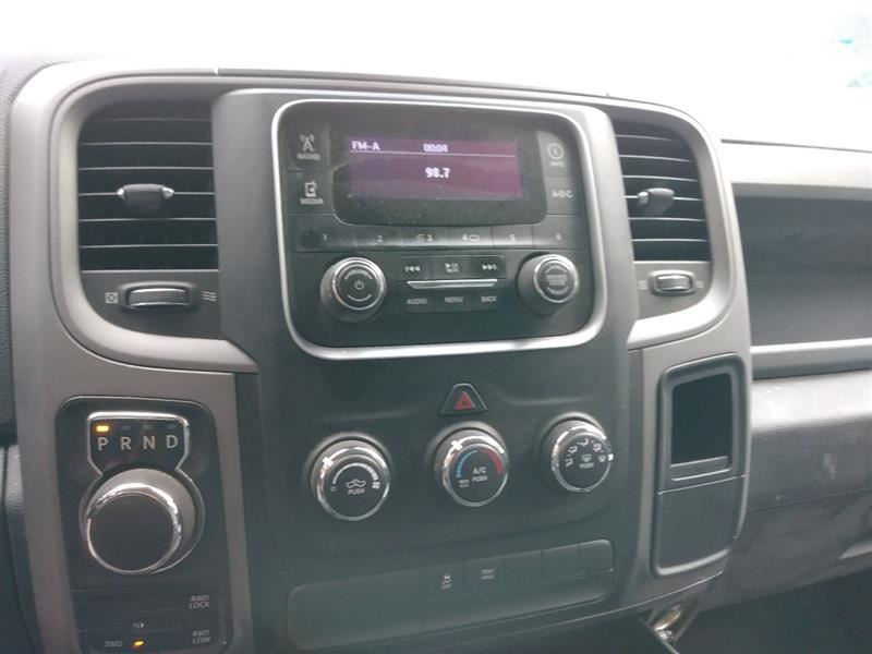 2015 DODGE RAM1500 RADIO WITH 5 INCH SCREEN. PART NUMBER 68245816AD