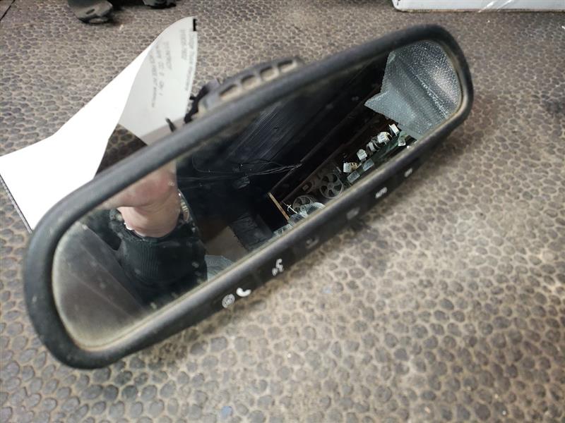 2010 JEEP PATRIOT INTERIOR REAR VIEW MIRROR. PART NUMBER 05064017AD