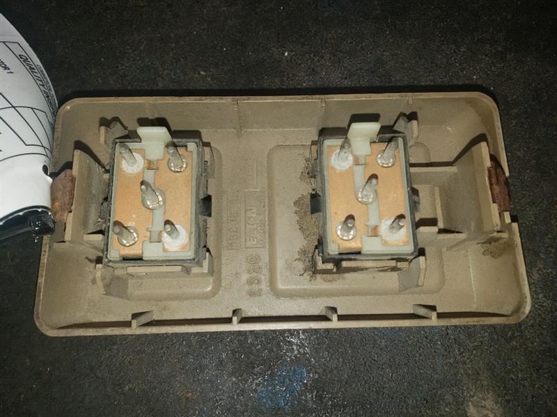 1990 DODGE RAM 250 TAN PASSENGER WINDOW SWITCH