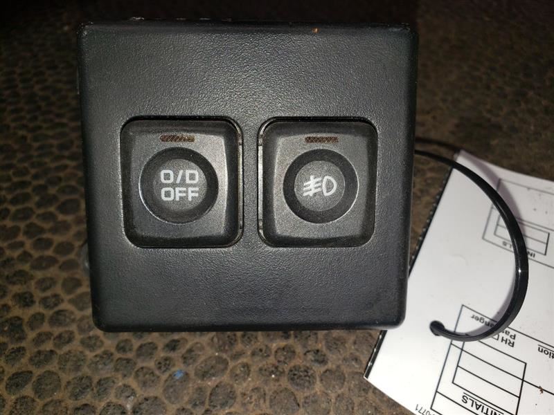 1996 DODGE RAM2500 OVERDRIVE & FOG LAMP DASH SWITCH. PART NUMBER 56007399