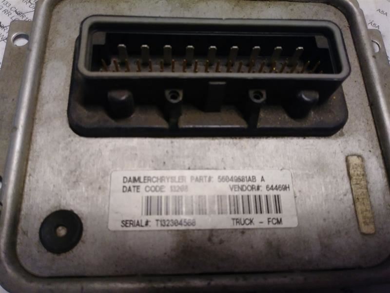 2003 DODGE RAM1500 FRONT CONTOL MODULE (FCM). PART NUMBER 56049681AB